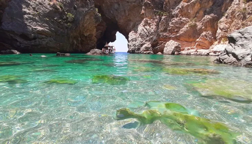 Gazipaşa Delik Sea and King Bay Tour from Alanya - Tursay Travel