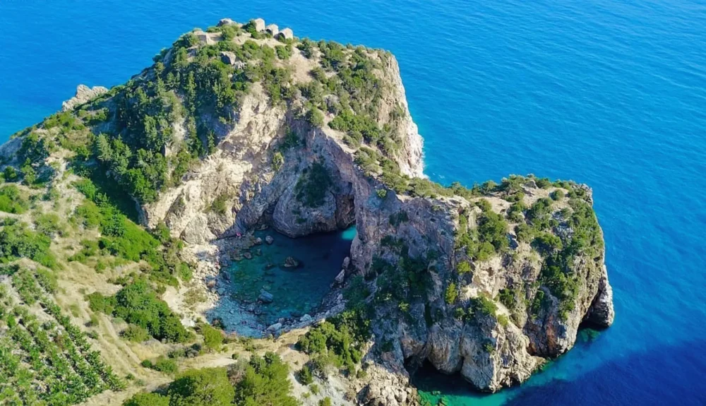 Gazipaşa Delik Sea and King Bay Tour from Alanya - Tursay Travel