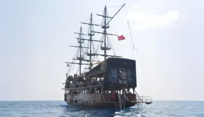 Side Boat Tour Tursay Travel 3