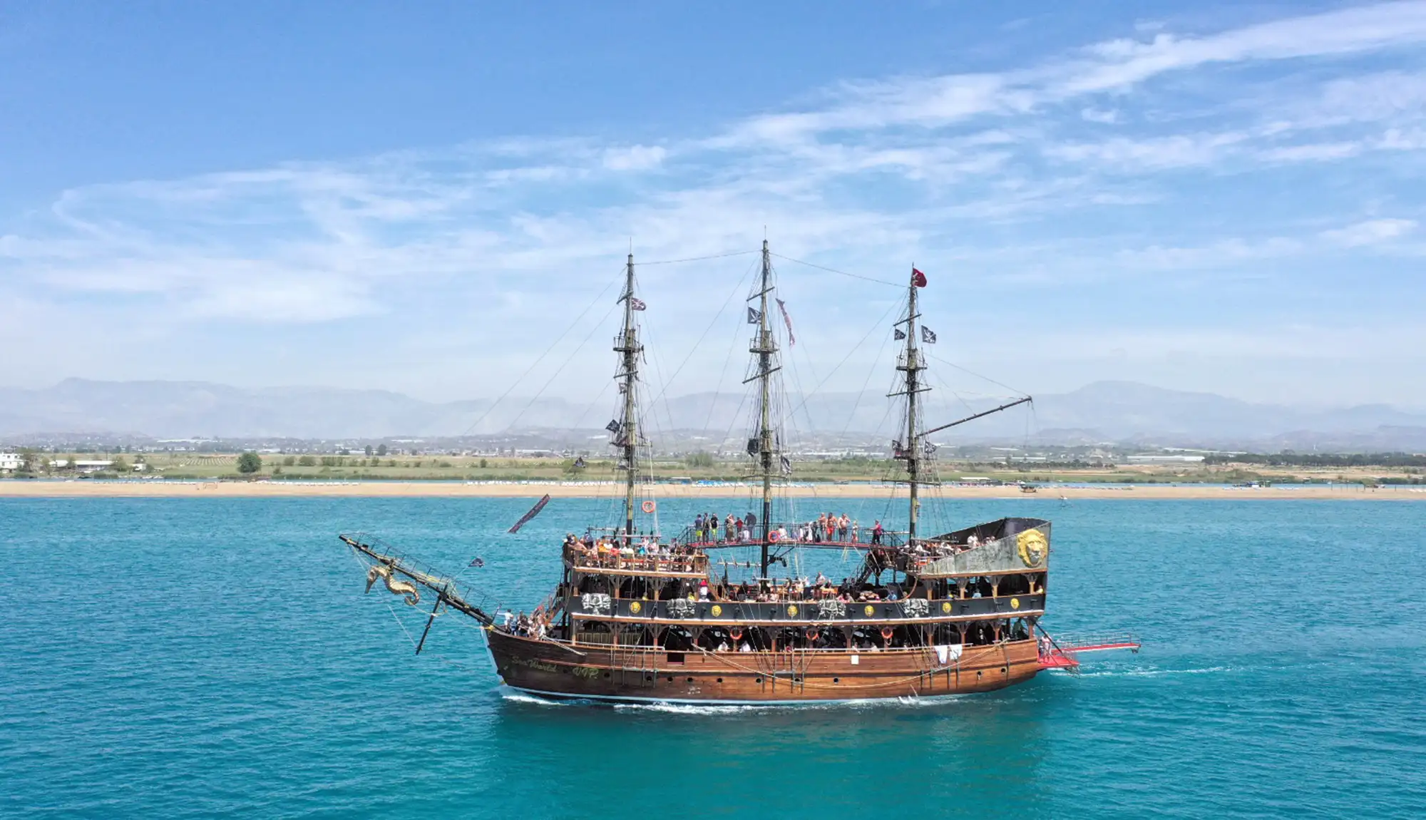 Side Dolphin Island Boat Tour - Image 6
